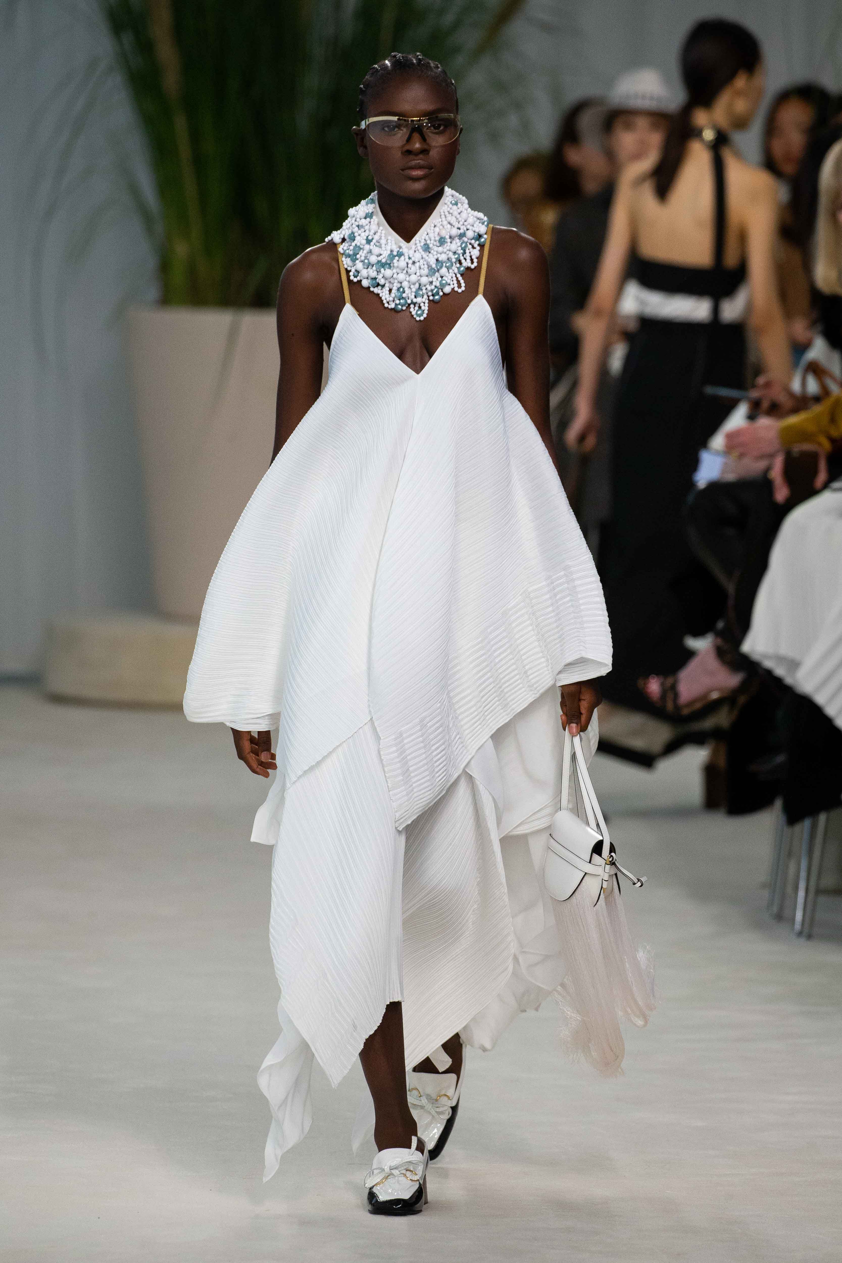 Loewe outlet spring 2019